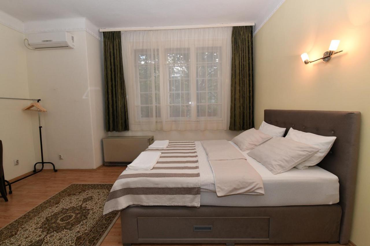Apartment Nikola Belgrado Exterior foto